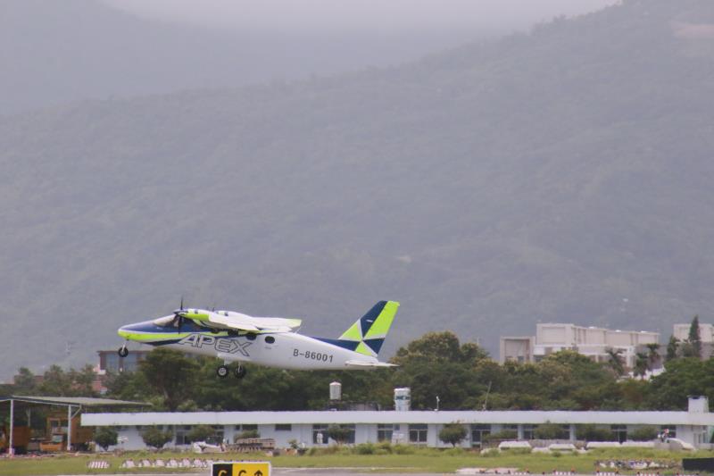 AA-0428192550106.jpg